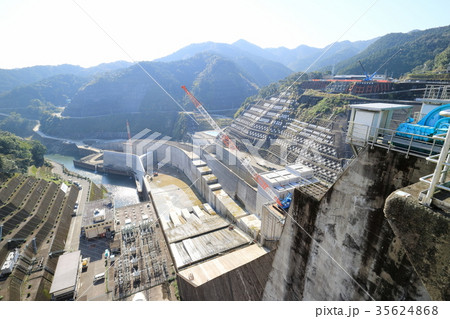 鶴田ダム(改造工事中) 鶴田ダム(改造工事中) 35624868