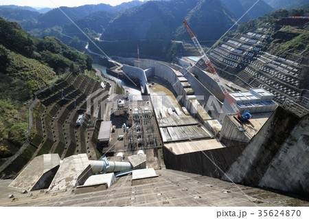 鶴田ダム(改造工事中) 鶴田ダム(改造工事中) 35624870