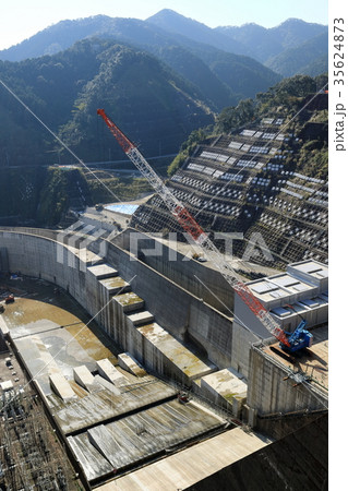 鶴田ダム(改造工事中) 鶴田ダム(改造工事中) 35624873