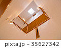 天窓のある吹き抜け 35627342