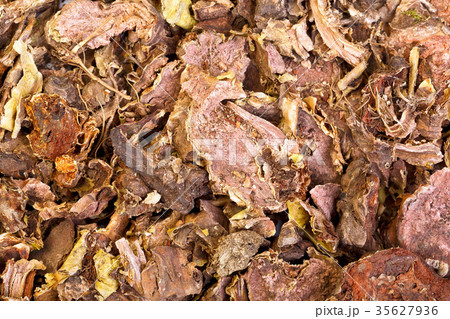 Snowdon rose for medical use . 35627936