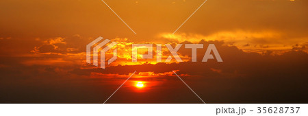 beautiful sunrise and cloudy sky 35628737