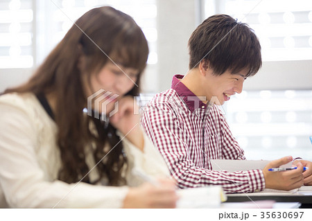 大学生 勉強 大学生 勉強 35630697