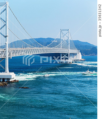 大鳴門橋　(11月　渦潮) 35631342