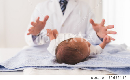 新生児　医療　イメージ 35635112