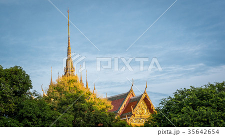 Wat Phra Kaew (Wat Phra Si Rattana Satsadaram) Wat Phra Kaew (Wat Phra Si Rattana Satsadaram) 35642654