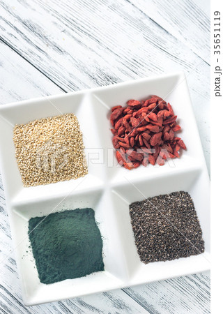 Superfoods on the four-section plate 35651119