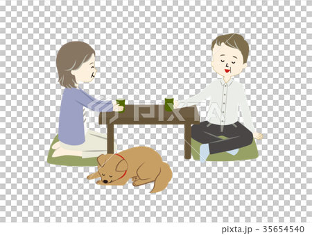 家でくつろぐシニア夫婦 家でくつろぐシニア夫婦 35654540
