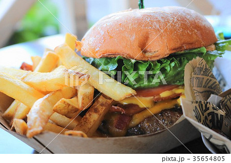 ハンバーガー 35654805