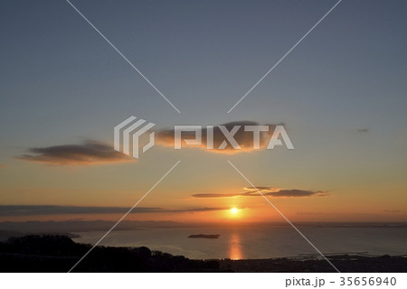 三河湾からの日の出 三河湾からの日の出 35656940