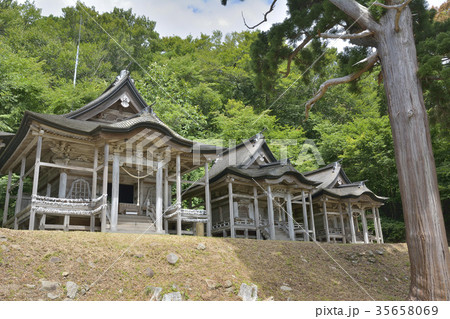 赤神神社五社堂　男鹿半島 35658069