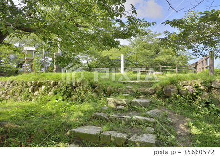 村上城　天守跡 35660572