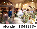 パーティー (結婚式 二次会 立食 ブライダル ウェディング フラワーアレンジメント 顔なし 人物) 35661860