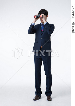 双眼鏡 ビジネスマン 若い男 35664748