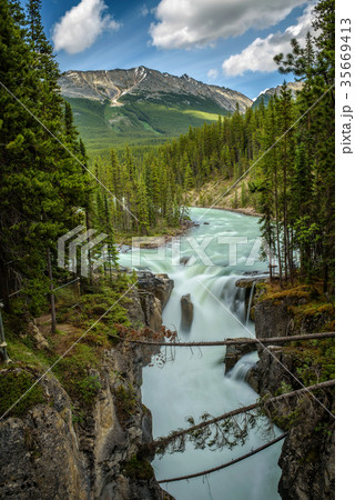 Sunwapta Falls in Jasper National Park, Canada Sunwapta Falls in Jasper National Park, Canada 35669413