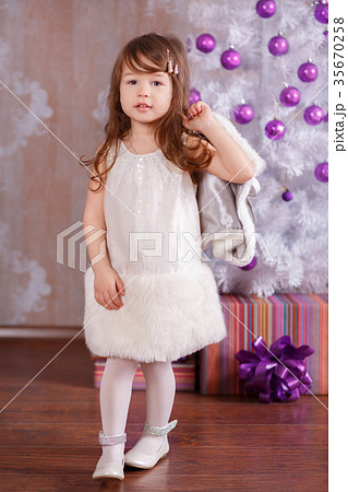 Young brunette dolly lady girl stylish dressed Young brunette dolly lady girl stylish dressed 35670258