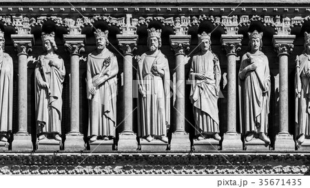 Notre Dame de Paris Cathedral. France Notre Dame de Paris Cathedral. France 35671435