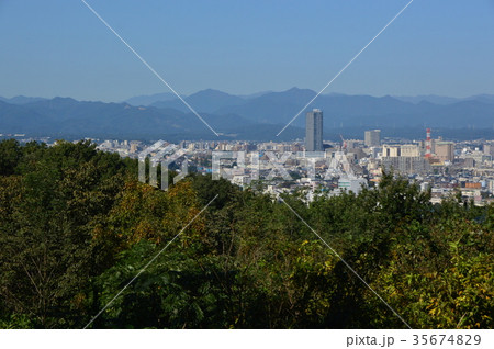 都立長沼公園の秋は　八王子市 35674829