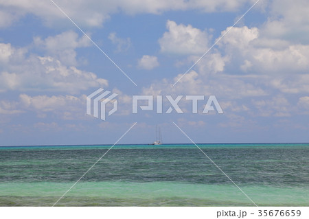 オーストラリア ケアンズ グリーン島 オーストラリア ケアンズ グリーン島 35676659