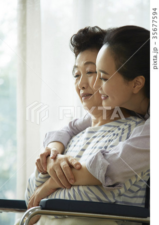 感情 保護者 人 35677594
