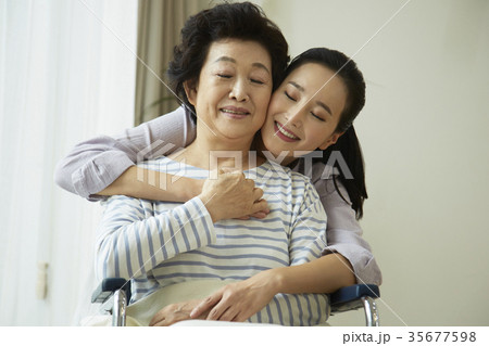 感情 保護者 人 35677598