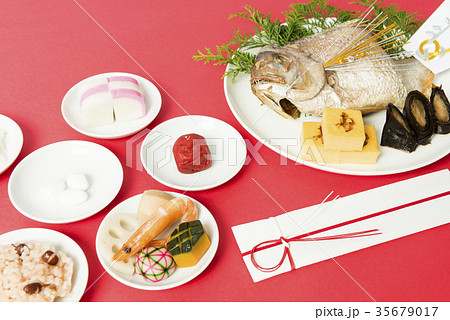 お食い初めの料理 お食い初めの料理 35679017