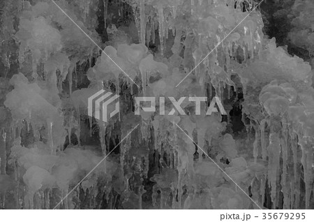 氷のモノクロ 35679295