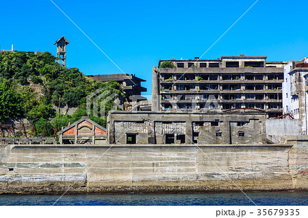 軍艦島と青空 軍艦島クルーズ 軍艦島と青空 軍艦島クルーズ 35679335