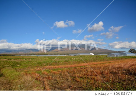 秋の八ヶ岳遠景 秋の八ヶ岳遠景 35683777