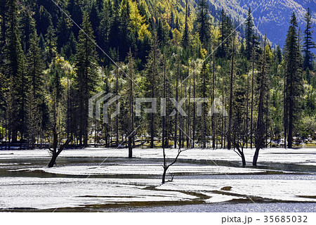 中国の 風景 湖 35685032