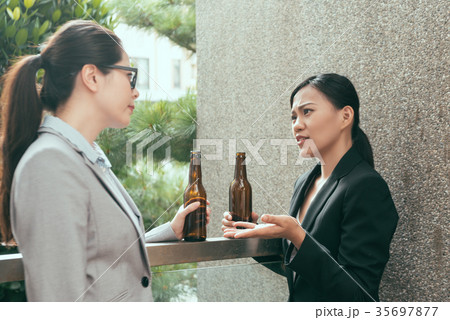 beautiful Asian business woman complain 35697877