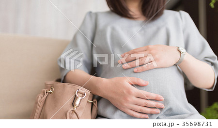 妊婦 35698731