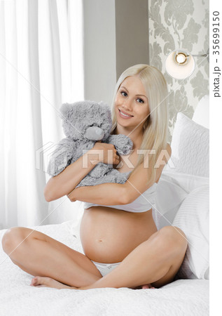 pregnant girl pregnant girl 35699150
