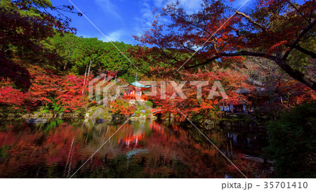 Daigoji shrine in Autumn, Kyoto Daigoji shrine in Autumn, Kyoto 35701410
