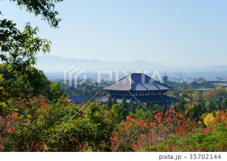 古都・奈良東大寺・錦秋の朝1 古都・奈良東大寺・錦秋の朝1 35702144