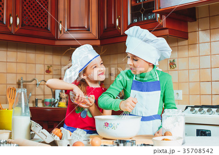happy family funny kids are preparing the dough happy family funny kids are preparing the dough 35708542