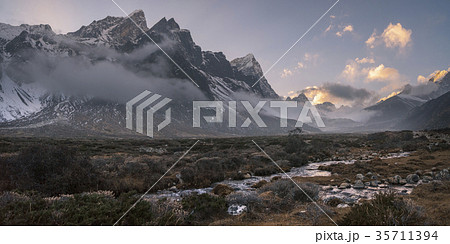 Pheriche valley with Taboche and cholatse peaks 35711394