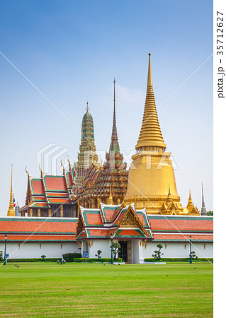 Wat Phra Kaew (Temple of the Emerald Buddha) 35712627