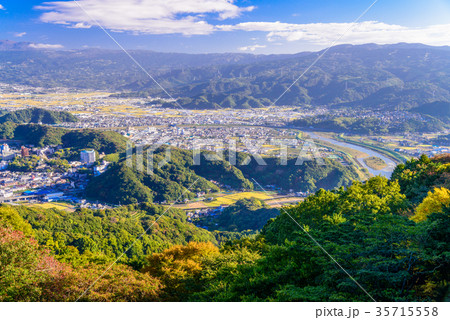 伊豆の国市葛城山から、田方平野と狩野川の流れ 35715558