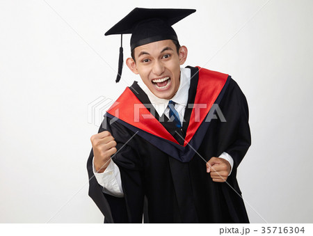 graduated student 35716304