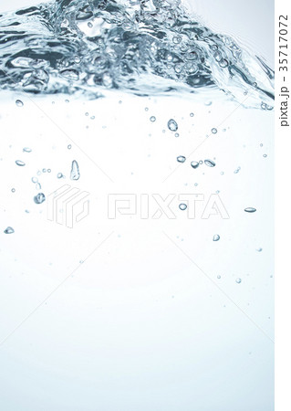 水 35717072