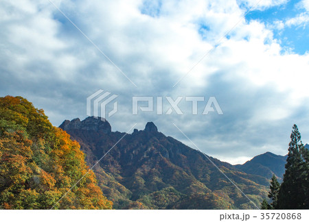 秋の山 35720868