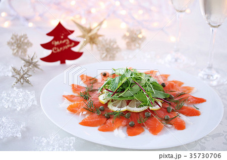 サーモンのカルパッチョ 35730706