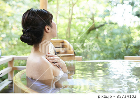 温泉旅行 35734102