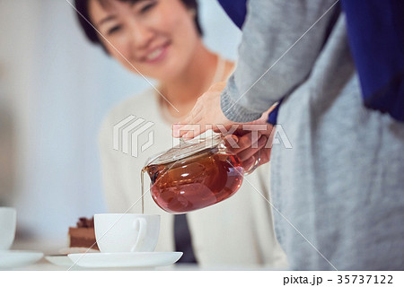 マダム ティータイム 35737122