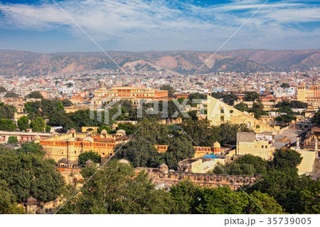 Panorama of aerial view of Jaipur, Rajasthan 35739005