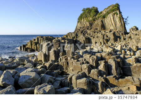 越前海岸鉾島の柱状節理 35747934