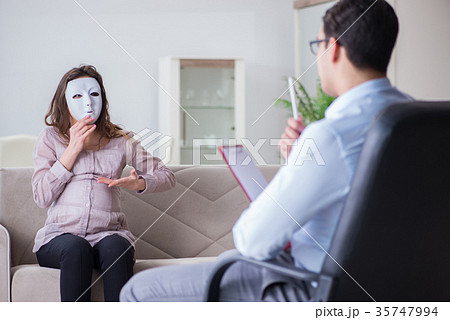 Pregnant woman visiting psychologist doctor Pregnant woman visiting psychologist doctor 35747994