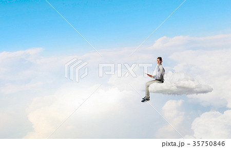 Knowledge advantage 35750846