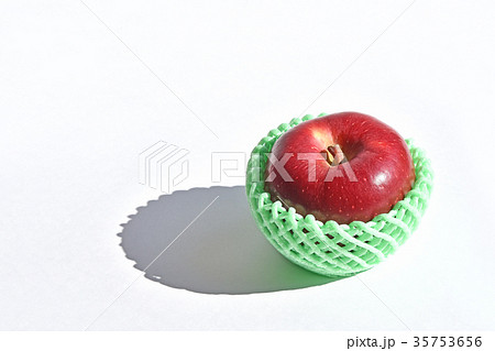 リンゴ（シナノほっぺ） 35753656
